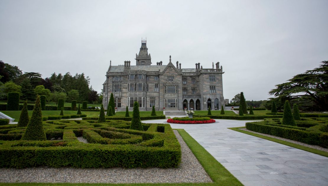 International Fine Art Professionals Gather for Art Business Summit